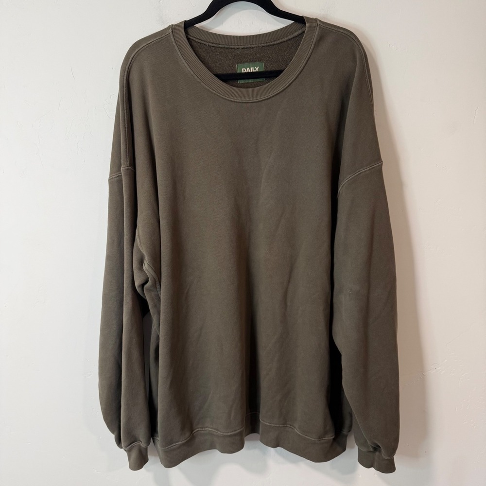 Daily Drills Womens Sweatshirt M/L Olive Green Oversized Crewneck